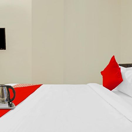 Oyo Happy Stay Hotels Hyderabad Eksteriør bilde