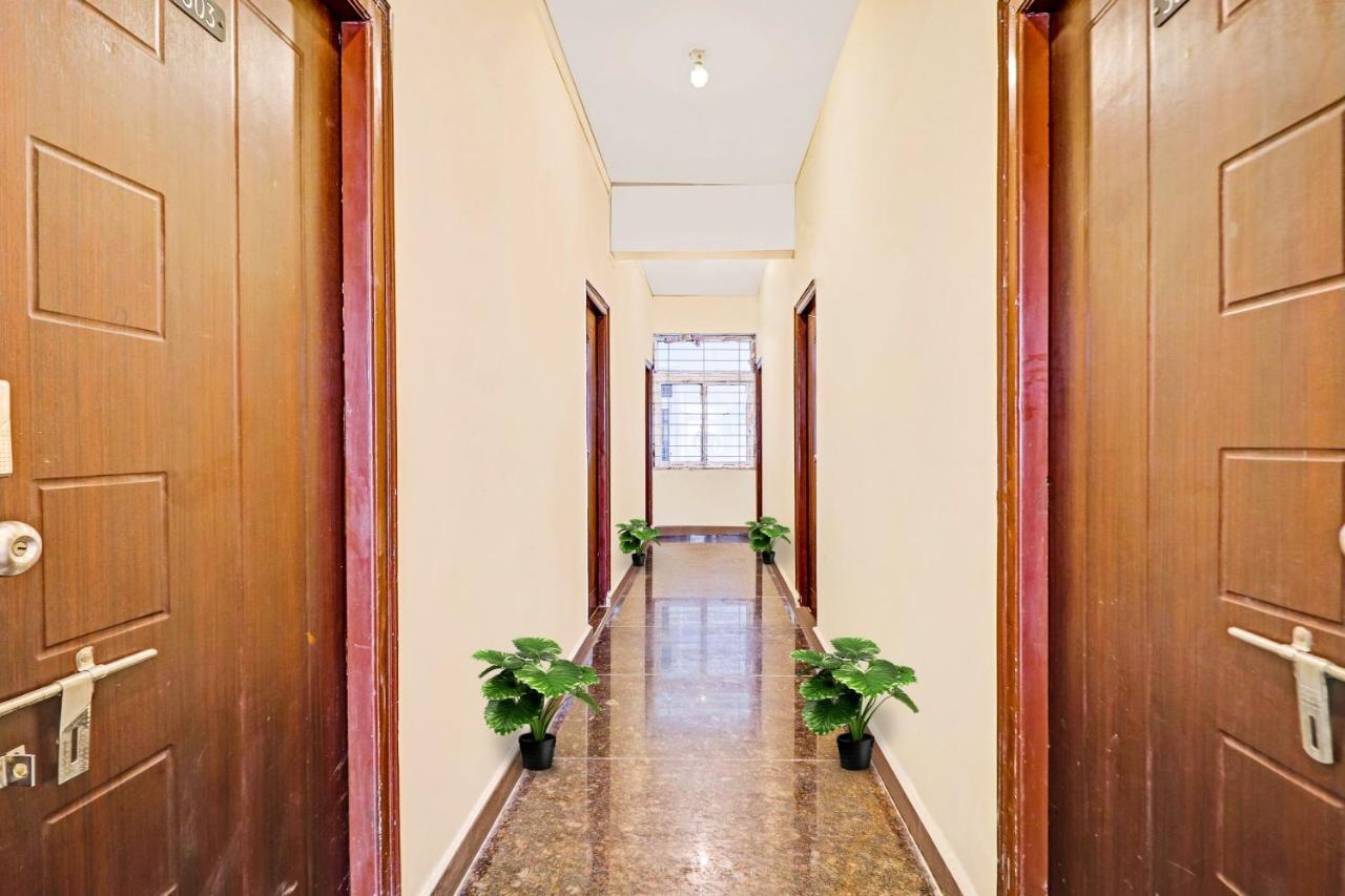 Oyo Happy Stay Hotels Hyderabad Eksteriør bilde