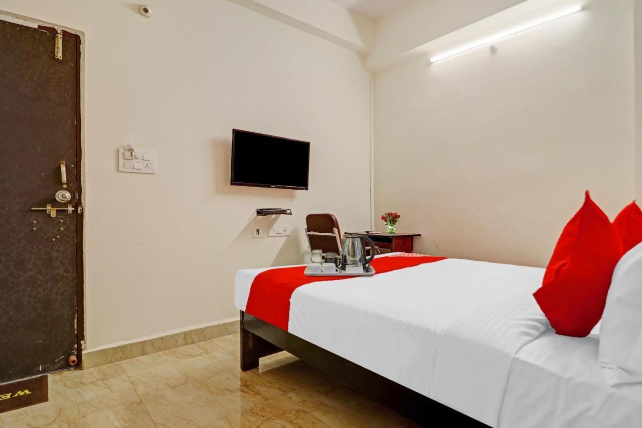 Oyo Happy Stay Hotels Hyderabad Eksteriør bilde